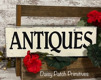Primitive Antiques Sign: Distressed Wood Decor