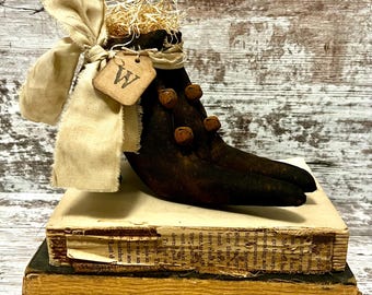 Primitive Witch Boots: Distressed Halloween Decor