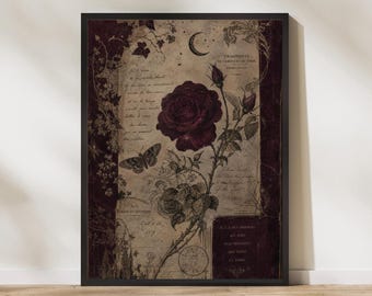 Può includere: Una stampa artistica da parete rettangolare incorniciata che presenta un'illustrazione botanica scura e suggestiva di una rosa rosso scuro con boccioli, una farfalla e una luna crescente. Lo sfondo include carta pergamena in stile vintage con testo.