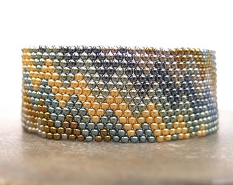 Seed Beaded Peyote Bracelet in Metallic Seed Beads with a Zig Zag Geometric Pattern, Handmade Woven Bead Bracelet