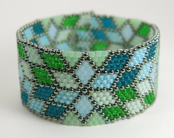 Seed Beaded Peyote Bracelet in Blue and Green Seed Beads with a Geometric Diamond Pattern, Handmade Beaded Jewelry