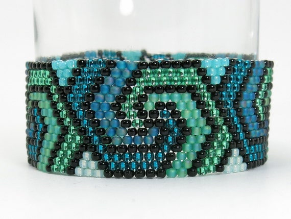 Silver Irish Celtic Knot Earring & Stretch bracelet set teal blue crystal beads