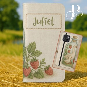 Benutzerdefinierte Gans Flip Handyhülle, Niedliche Cottagecore Geldbörse, iPhone Samsung Hülle, Einzigartiges Bauernhof Tier Geschenk, Erdbeer Design, Florale Handyhülle