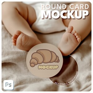 Modello di biglietto rotondo con piedini di bambino, PSD - Sfondo personalizzabile per coperta, file desktop Photoshop + tutorial PDF, download immediato