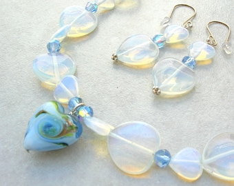 Mi Corazón es Azul, Corazón de Cristal Murano, Corazones de Cristal Opalino y Cuentas de Cristal, Aretes de Corazón, Regalo de San Valentín, Juego de 23" de SandraDesigns
