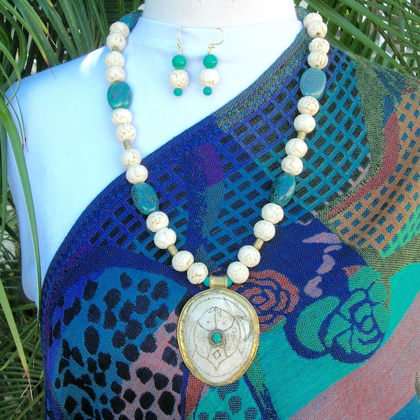 Nagaland (India) Conch Shell 2-Fish Pendant, Real Turquoise, Brass & Patterned Bone Beads, Statement Necklace Set by SandraDesigns