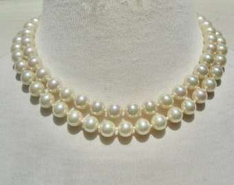 Lange, wunderschöne 10-mm-Perlenkette im Mikimoto-Stil, handgeknüpft, 34-Zoll-Tragetuch lang / doppelt, gekauft in Hong Kong, SandraDesigns