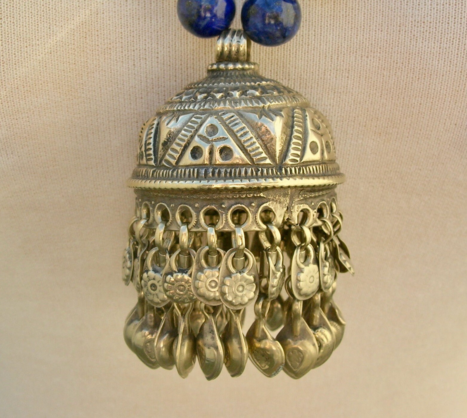 Maharani Beauty, Indian or Afghan Jumpka Silver Metal Pendant, Lapis ...