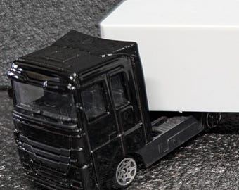 Miniatur-LKW mit individuellem Aufdruck