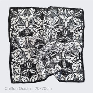 Foulard artistique découpé dans du papier | Echarpes en mousseline de soie et coton tencel, objet d'art à porter inspiré de la nature, accessoire de mode artistique image 10