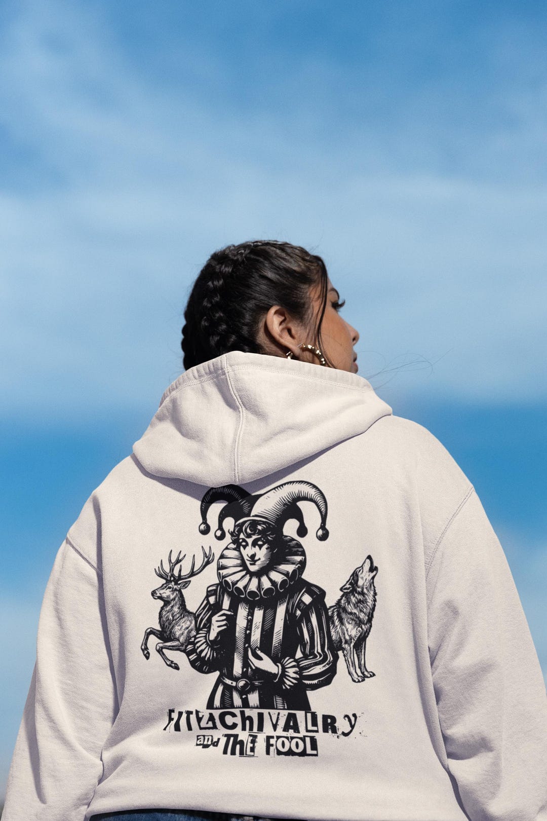Fitz and the Fool Hoodie || Realm of the Elderlings Merch, Fitzchivalry ...