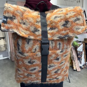 Waterproof woolen spotted laptop backpack