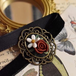 Black Victorian Velvet Choker, Royal Burgundy Botanical Elegant Necklace, Vintage Romantic Necklace with Roses
