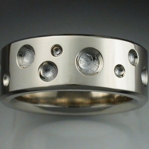 14k white gold mans ring with Gibeon meteorite craters image 3