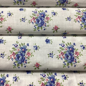 Vintage french cotton fabric, ditsy floral design, pretty textile for sewing projects, quilting, patchwork, lavender bags, cushions