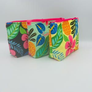 Handmade Hawaiian floral pineapple purse or bag organizer print zipper pouch
