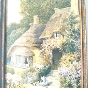 In The Hills of Devon Huisje met rieten dak Vrouw eenden voerende vintage print Engeland