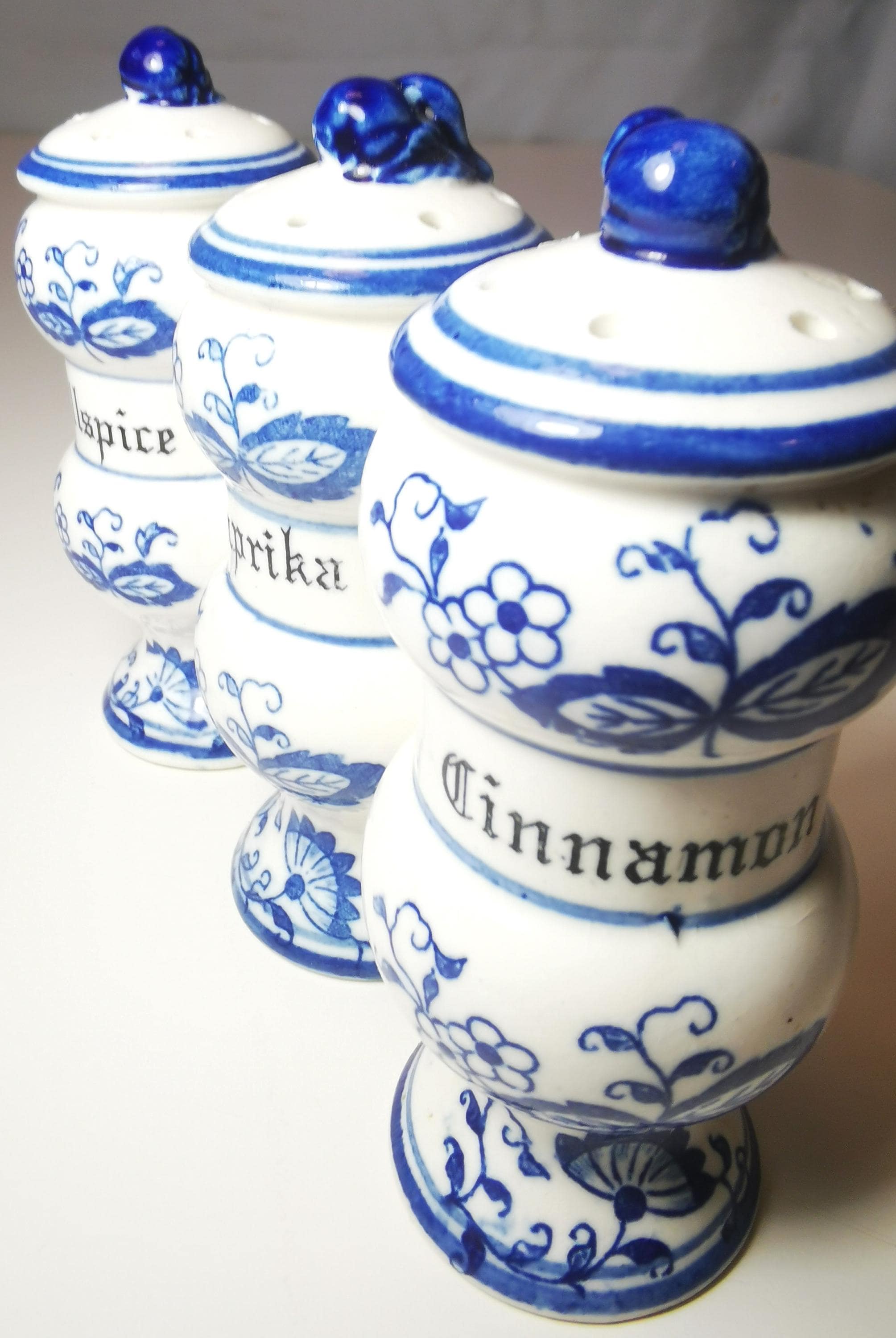 Trio de pots à épices bleus et blancs de Delft/oignons bleus style country français vintage