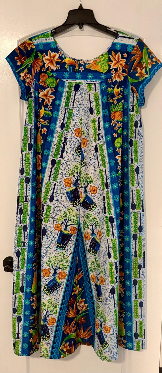 Hukilau Fashions Muumuu Hawaiian Dress