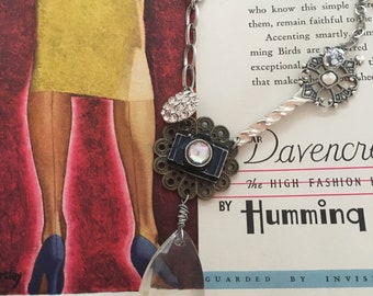 Vintage Style Camera Necklace