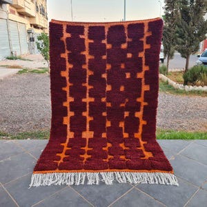 Tapete marroquino de lã feito à mão: Tapete berbere laranja personalizado