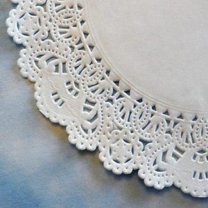 6&quot; White paper doilies, 60 lace doily, wedding supplies, party decor, junk journal scrapbooking embellishment, gift wrap, card making