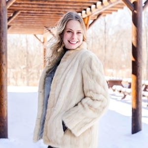 Size M Luxury Blonde Mink Jacket