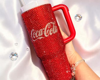 Bicchiere termico personalizzato da 40 once (1,2 litri) fatto a mano con strass e decorazioni di strass, ispirato alla Coca-Cola - Bicchiere termico personalizzato con cristalli scintillanti e cannuccia