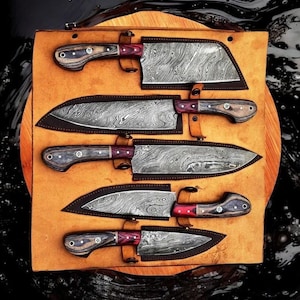 手作りダマスカス鋼シェフナイフセット：ローズウッドハンドル、レザーロール