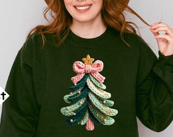 Faux Latch Hook Yarn Christmas Tree Sweatshirt, Faux Embroidery Xmas Bow Sweater, Trendy Holiday Faux Crochet Christmas Sweatshirt