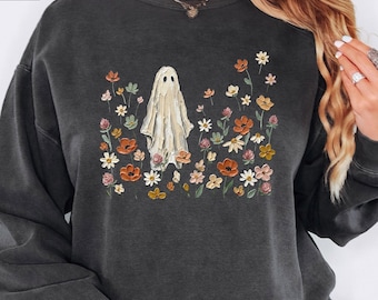 Wildflowers Ghost Sweatshirt, Spooky Season Sweater, Ghost Lover Gift, Spooky Floral Fall Comfort Colors® Sweatshirt, Halloween Ghost