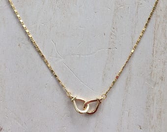 Infinity Link Necklace Gold, Minimalist Gold Chain Necklace, Everyday Layering Necklace, Interlocking Link Jewelry