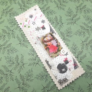 Marque-pages Ange en tissu , patchwork tissus de Noel , , image d'ange appliquée  et broderie