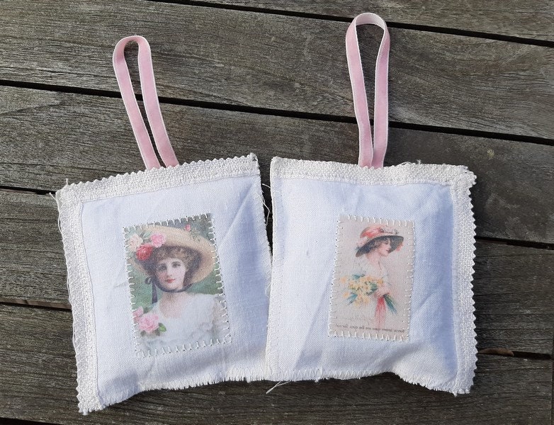Lot de 2 Sachets Lavande , Lavender Bag, Dentelle Ancienne , Femme Retro