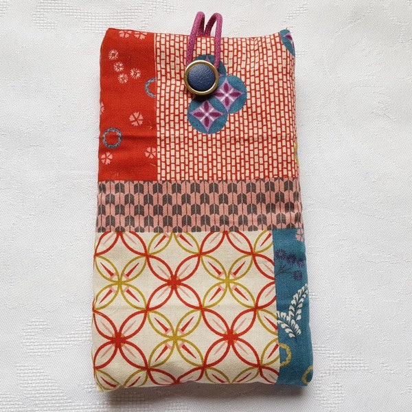 Japanese patchwork phone smartphone pouch, telephone, beige and red