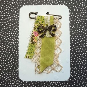 Hand-sewn brooch, green fabric brooch, pin brooch, patchwork brooch, hand embroidery