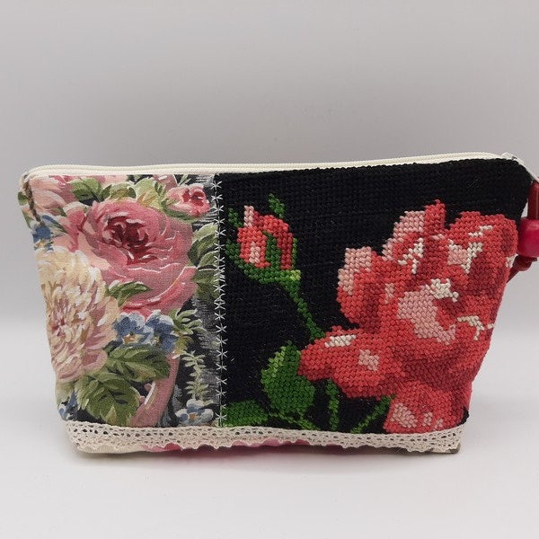 Pochette retro zippée multi usage  , tissu vintage et canevas , dentelle,