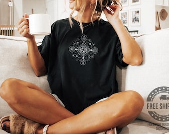 Camiseta de mandala geométrico: camiseta unisex de arte espiritual