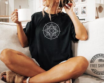 Geometric Mandala T-Shirt, Boho Unisex Tee, Sacred Geometry Shirt, Artistic Pattern, Yoga Tshirt, Meditation Apparel, Mandala Art Shirt
