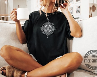 Camiseta con mandala geométrico: camiseta unisex de corte holgado con estampado gráfico