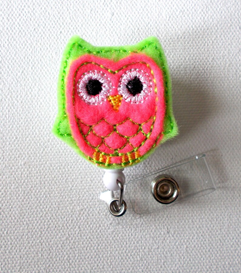 Felt Badge Cute Badge Reel Name Badge Holder Nurse Badge Holder Pink and Green Owl Nursing Badge Clip Retractable ID Badge Reel