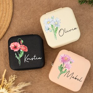 Portagioie da viaggio personalizzato con fiori di nascita, custodie da viaggio in pelle per gioielli, piccoli organizer per orecchini quadrati, regali di compleanno, regali per la festa della mamma