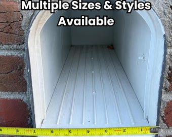 Plastic Mailbox Door Replacement – Design 4 – Custom Fit – Front Options: Plain or Text