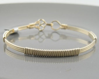 WSB-0195, Gold Filled Bracelet, Gold Bracelet, Handmade Bracelet, Wire Wrapped Bracelet, Bangle, Wire Wrapped