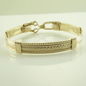 WSB-0164, Gold Filled Bracelet, Gold Bracelet, Handmade Bracelet, Wire Wrapped Bracelet, Bangle, Wire Wrapped