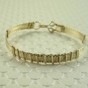 WSB-0169, Gold Filled Bracelet, Gold Bracelet, Handmade Bracelet, Wire Wrapped Bracelet, Bangle, Wire Wrapped