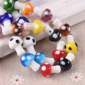 10 sztuk Kształt grzyba 13 x 10 mm 16 x 12 mm 18 x 15 mm Ręcznie robione szklane koraliki Lampwork Luźne koraliki do tworzenia biżuterii DIY Rzemiosło Znaleziska