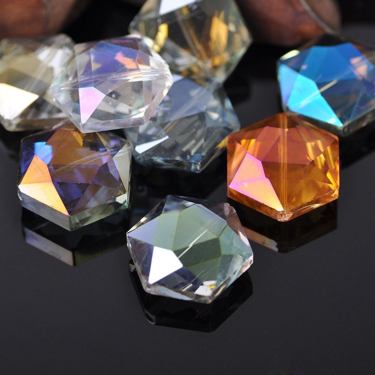 5pcs Big 22mm Hexagon Faceted Crystal Glass Loose Craft Beads for Jewelry Making 5pcs Big 22mm Hexagon Faceted Crystal Glass Loose Craft Beads for Jewelry Making