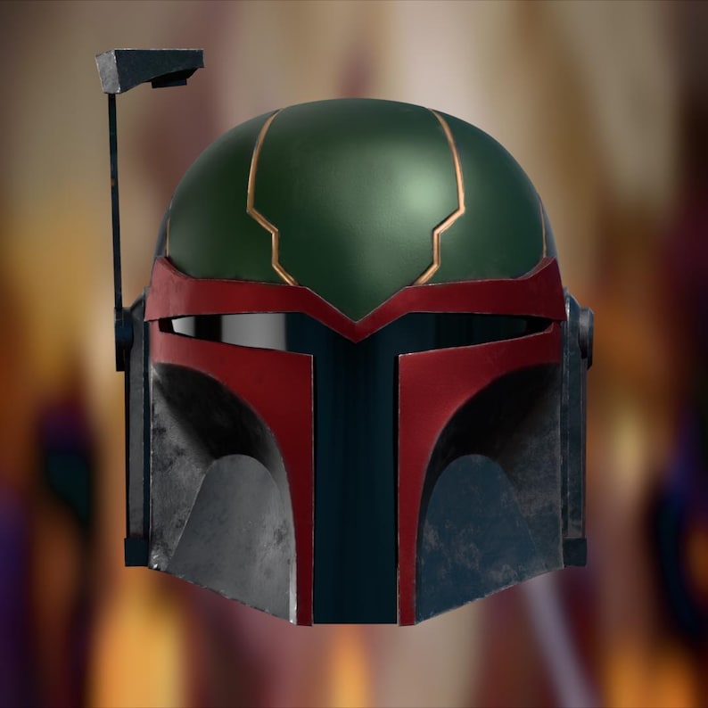 Op de afbeelding: Een integraalhelm met een donkergroene koepel met gouden randen, een rood voorhoofdgedeelte en een zwart vizier. Een dunne, verticale antenne steekt omhoog aan de rechterkant van de helm, bekroond met een klein, rechthoekig sensorelement.