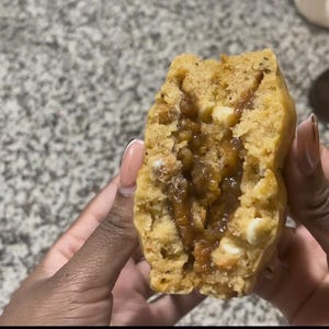 Gourmet Cookies / NY Style / Stuffed Cookies